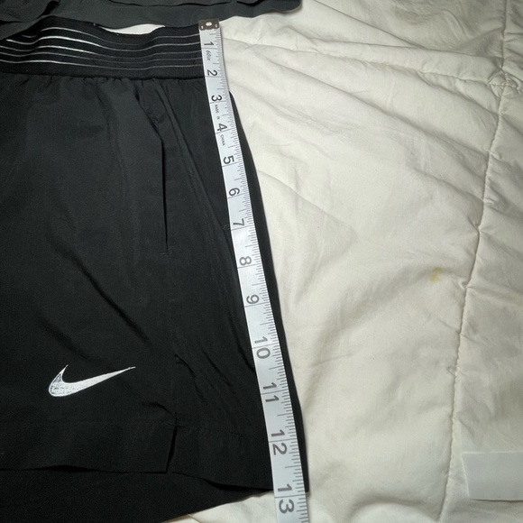 2 Nike Gray Dri Fit Women’s Athletic Shorts size Medium - Picture 4 of 12
